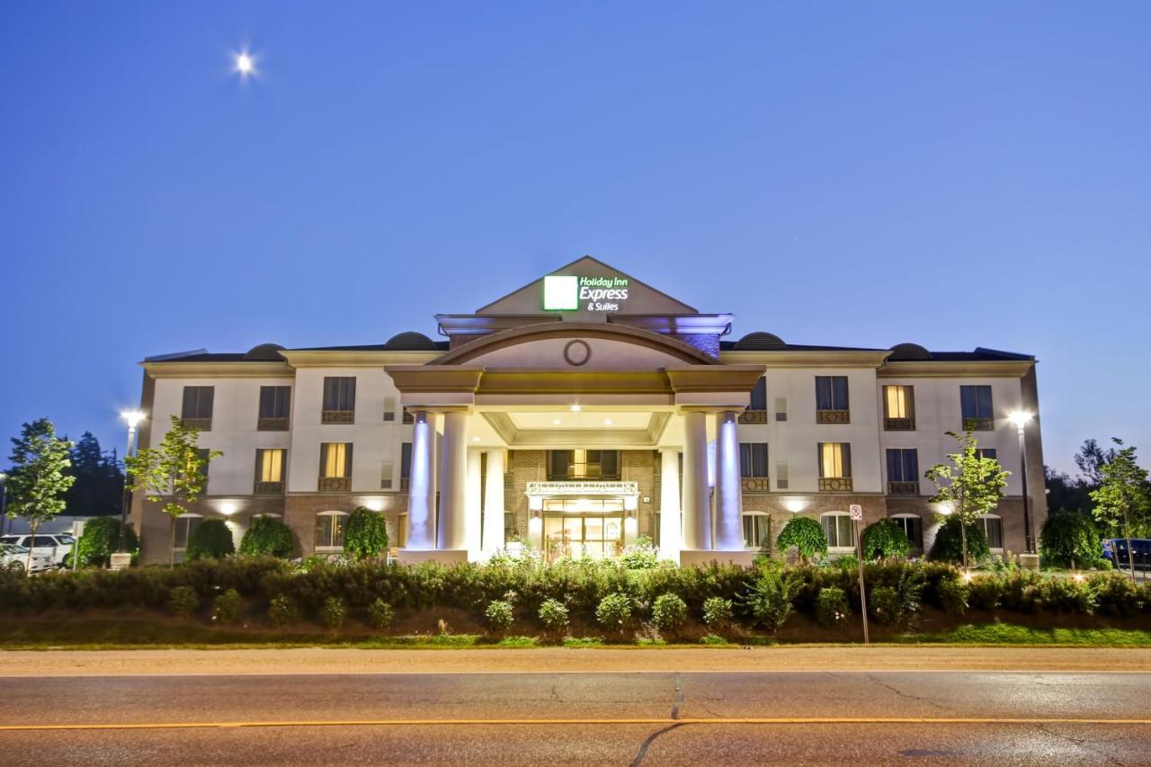 Holiday Inn Express And Suites Guelph, An Ihg Hotel Exterior photo