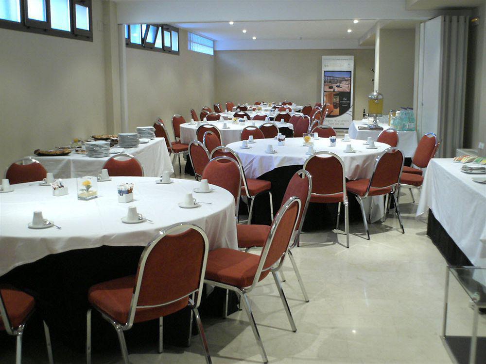 Eurostars Plaza Acueducto Hotel Segovia Restaurant photo