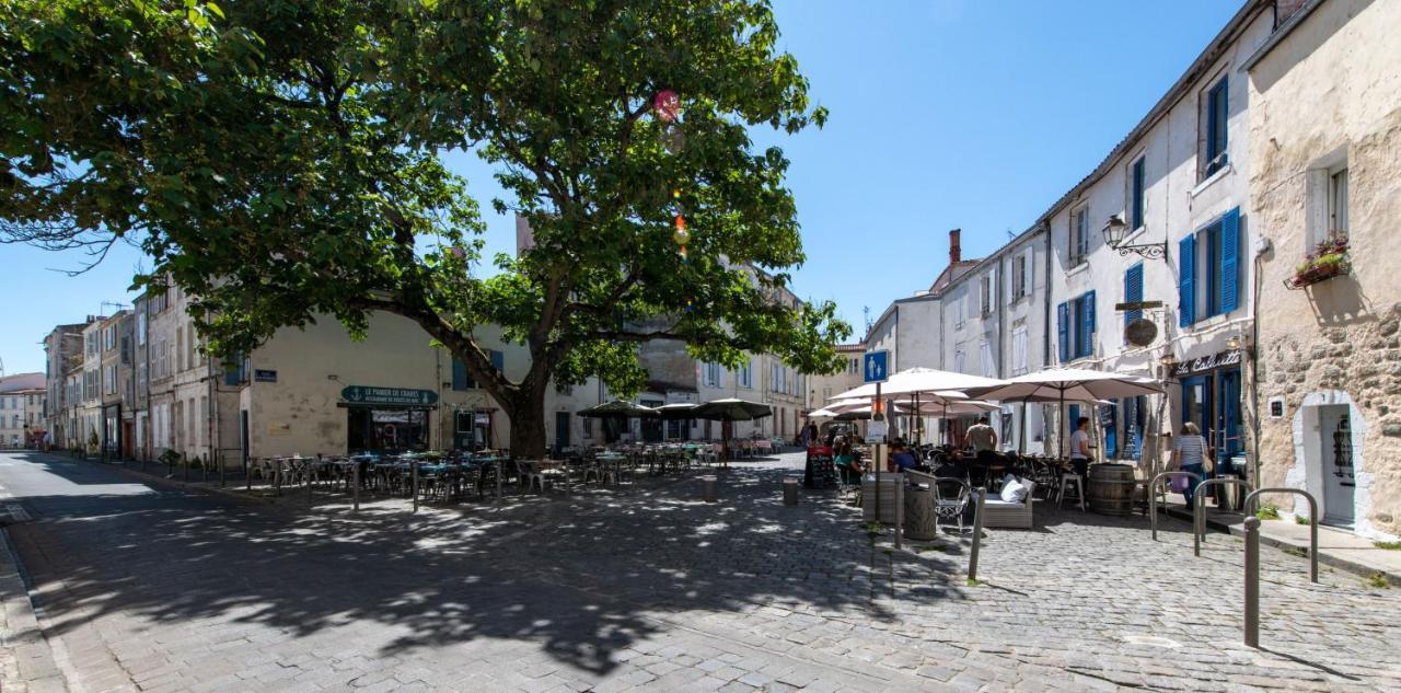 Hotel Saint Nicolas La Rochelle  Exterior photo