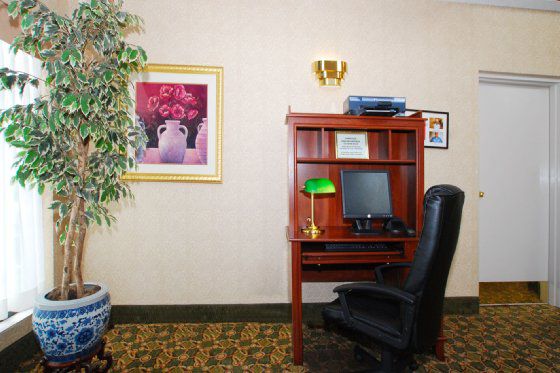 Quality Suites Paducah Interior photo