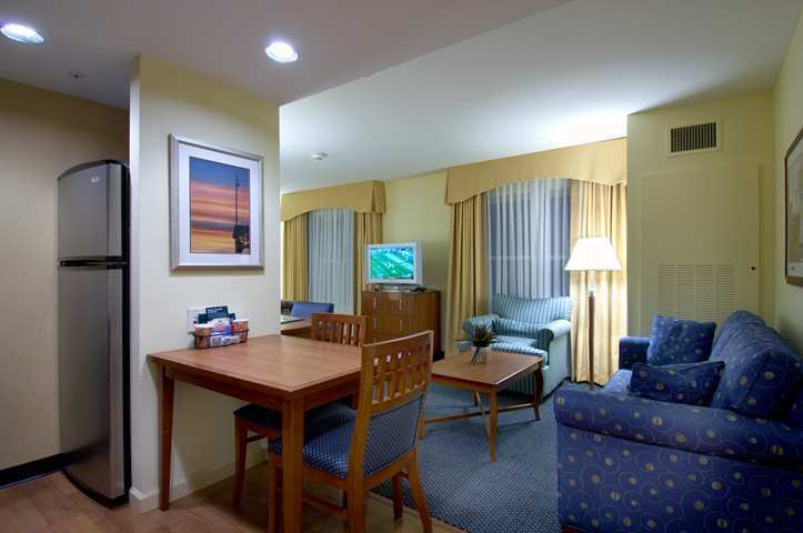 Homewood Suites By Hilton Portsmouth Room photo