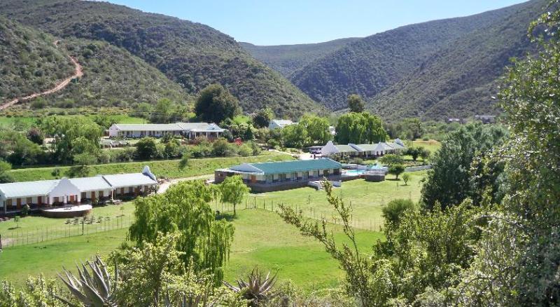 Old Mill Lodge, Seasonal Working Ostrich Farm & Restaurant, Oudtshoorn Exterior photo