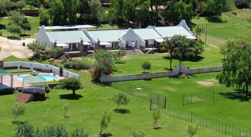 Old Mill Lodge, Seasonal Working Ostrich Farm & Restaurant, Oudtshoorn Exterior photo