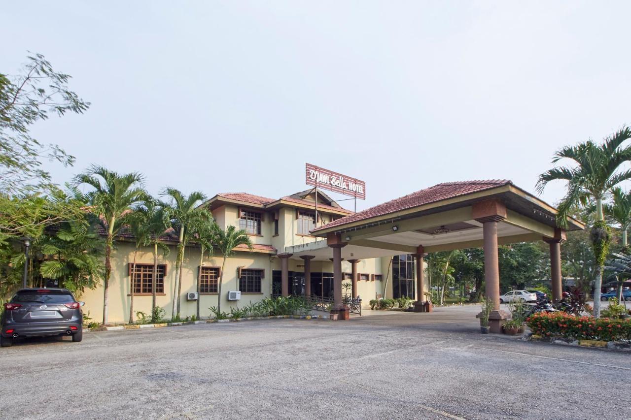 D'Jawi Bella Hotel Parit Buntar Exterior photo