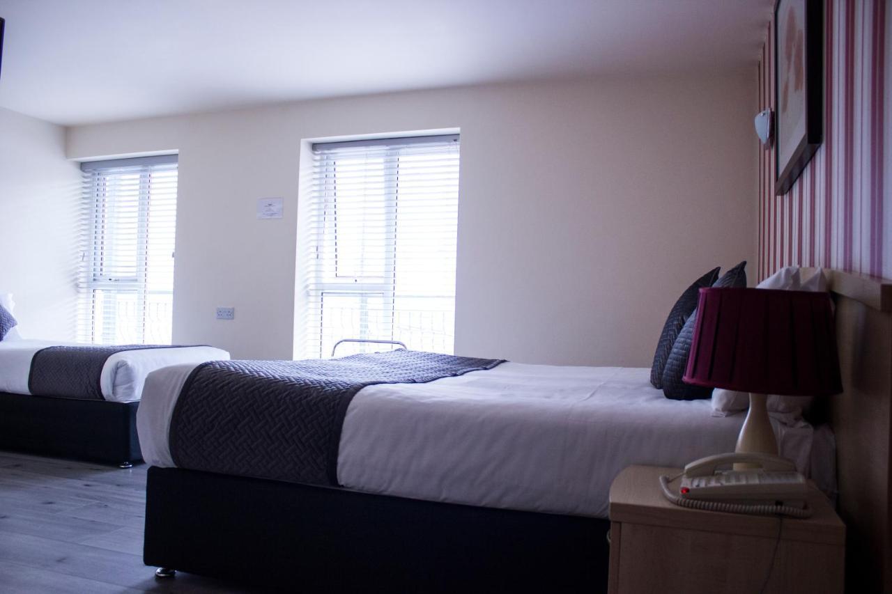 Bella Vista Hotel & Self Catering Suites Cobh Exterior photo