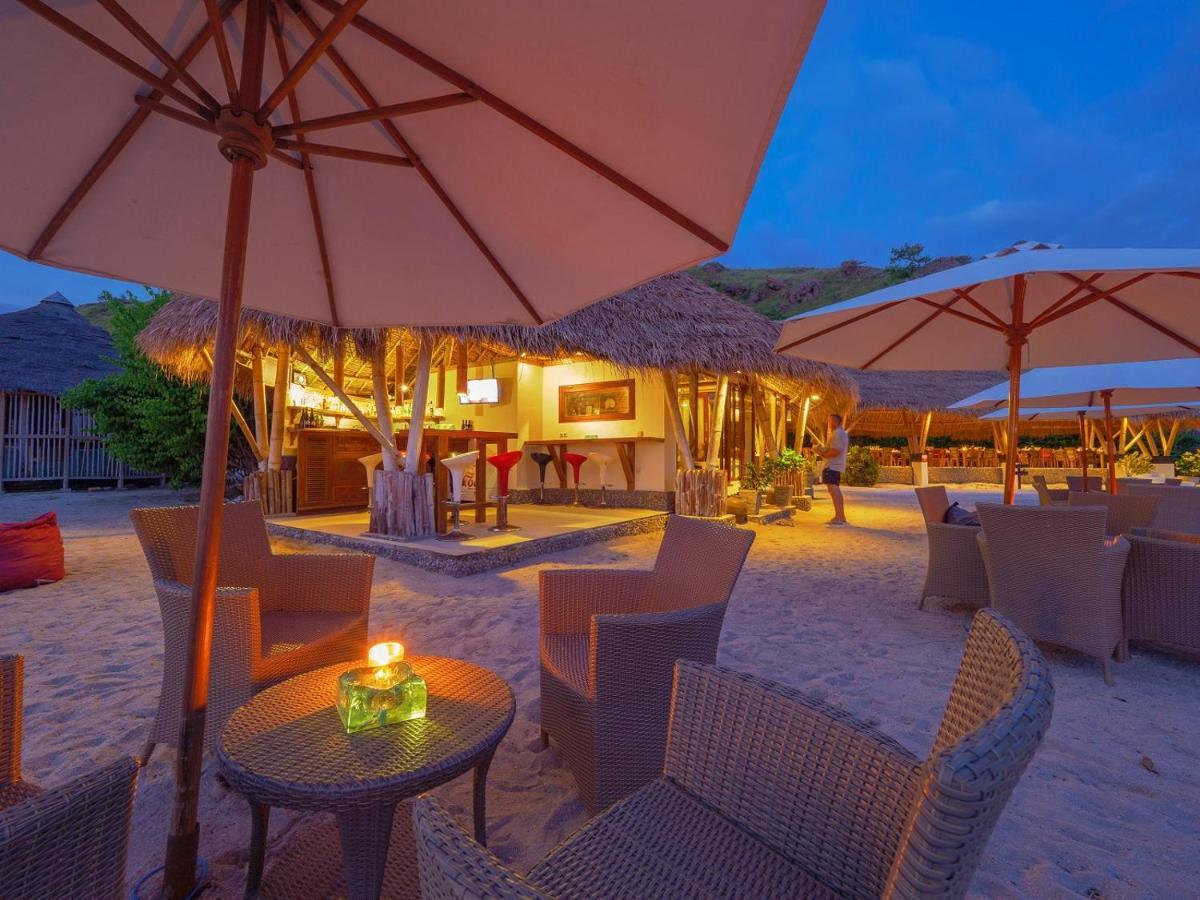 Komodo Resort Sebayur Exterior photo