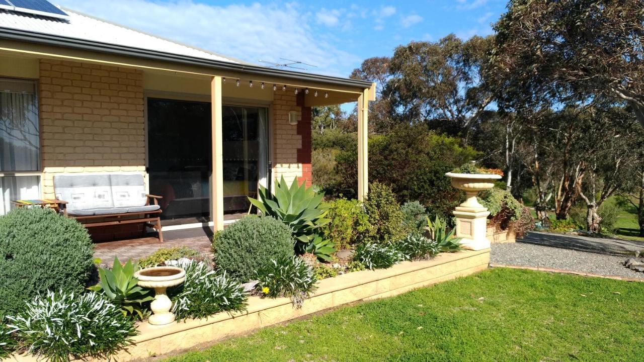 Austiny Bed And Breakfast Victor Harbor Exterior photo