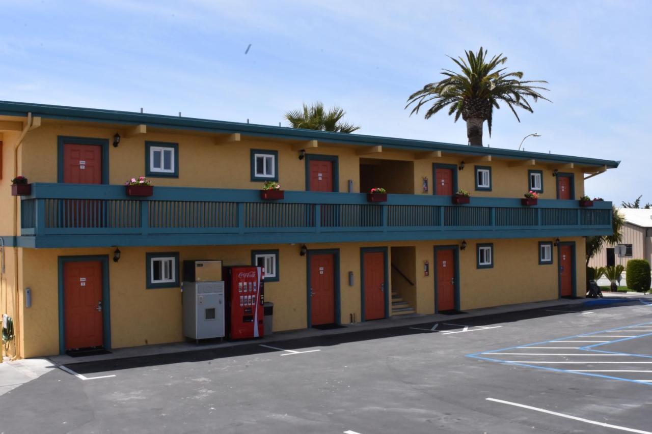 Seaside Inn Monterey Exterior photo