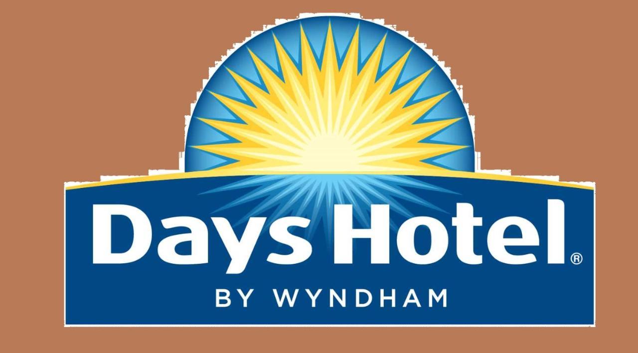 Days Hotel By Wyndham North Bergen Exterior photo