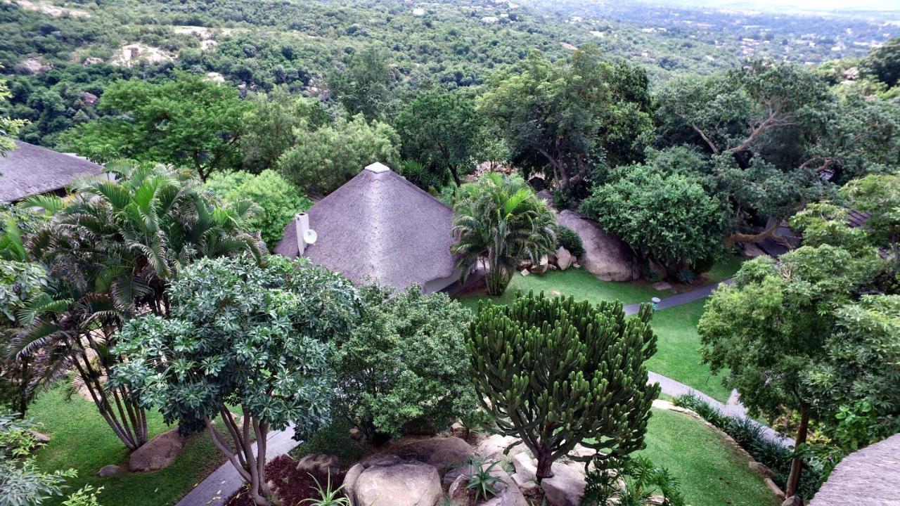 La Roca Guest House Mbombela Exterior photo