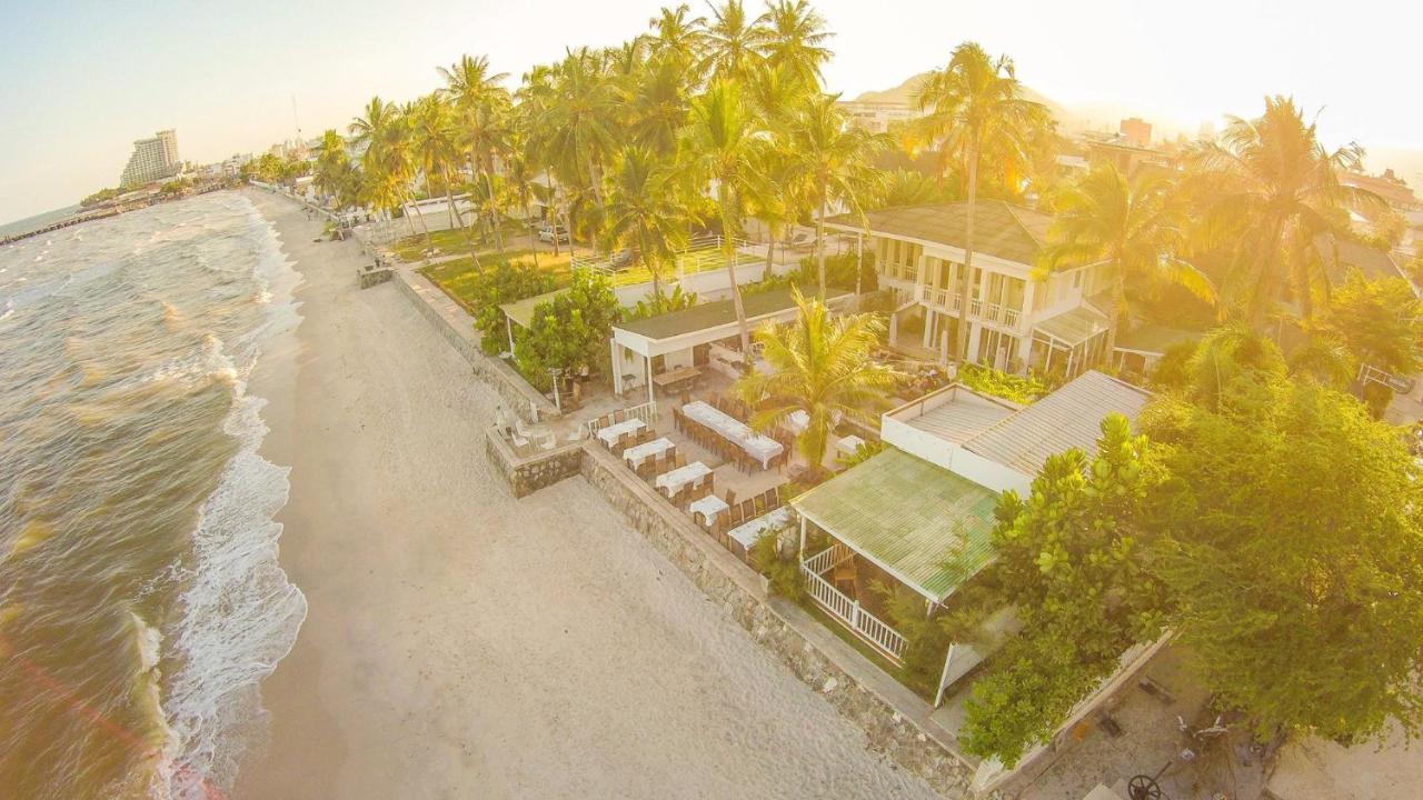 Green Gallery Beach Boutique Hotel Hua Hin Exterior photo