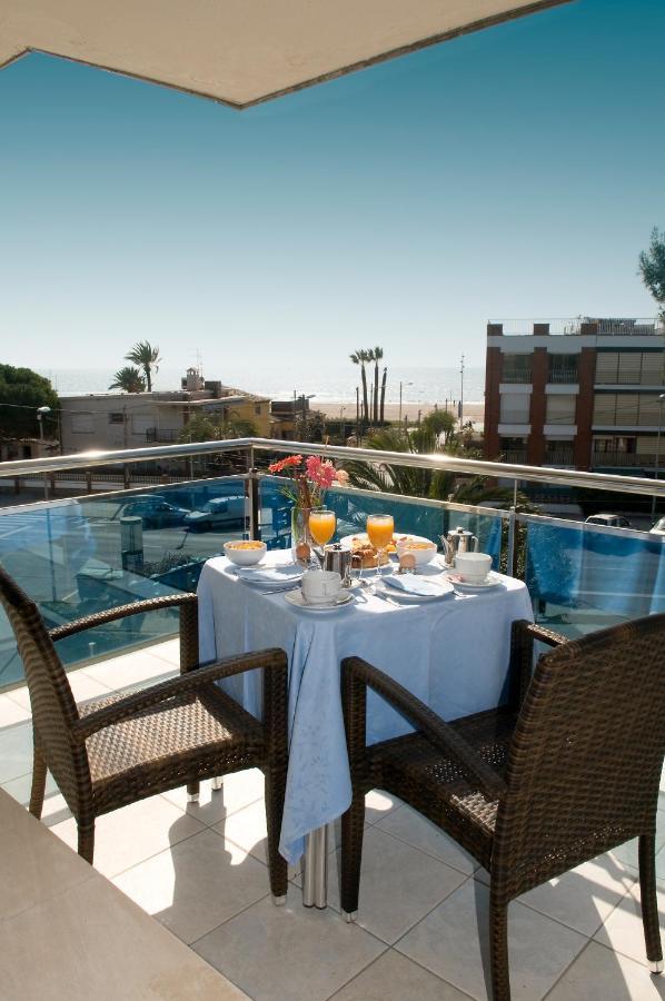 Best Western Hotel Mediterraneo Castelldefels Exterior photo
