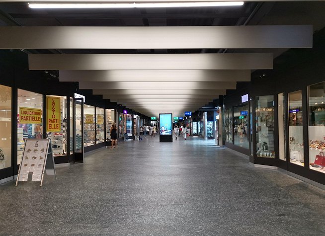 Genève-Cornavin Railway Station photo