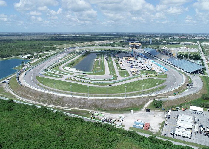 Homestead-Miami Speedway photo