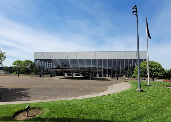 Memorial Coliseum photo