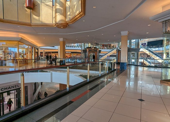 Somerset Mall photo