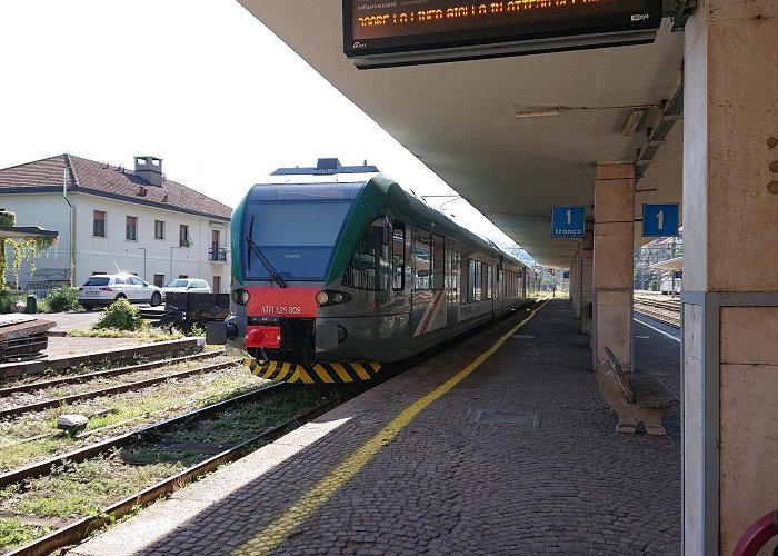 Como San Giovanni Train Station photo