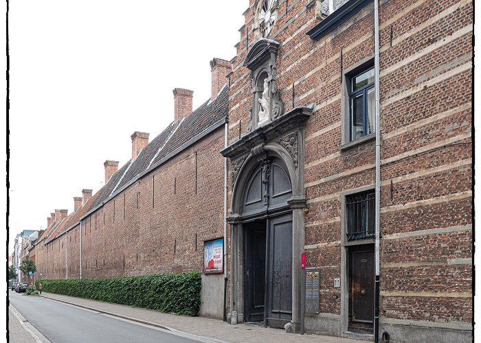 The Beguinage Let's visit the Antwerp Beguinage | Mu-43 photo