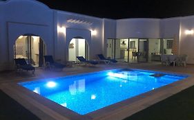 Villa Nour Djerba Plain Pied Haut De Gamme Piscine Proche De La Plage Midoun Exterior photo