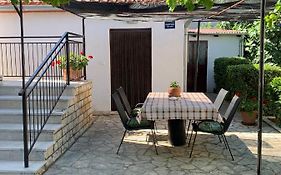 Holiday Home Dorina Pula Exterior photo