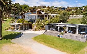 Golden Sand Beachfront Accommodation Cable Bay  Exterior photo