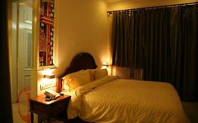 Karina Hotels- Dlf New Delhi Exterior photo