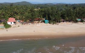 Trippr Gokarna - Beach Hostel Exterior photo