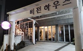 Jeju Vision House Hotel Exterior photo