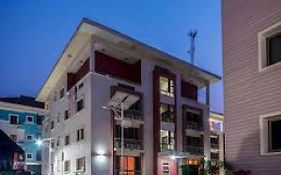 Room In Lodge - Goosepen Suites And Apartments Lagos Exterior photo