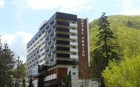 Hotel Traian Caciulata Calimanesti Exterior photo