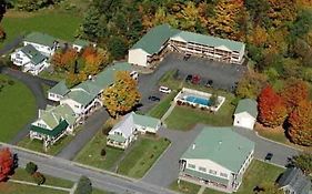 Ludlow Colonial Motel Exterior photo