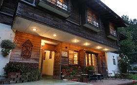 Inn Of Amigos Yasuda Pension Takayama (Gifu) Exterior photo