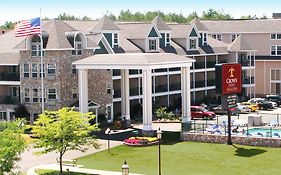Crown Choice Inn & Suites Lakeview And Waterpark Mackinaw City Exterior photo