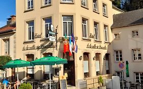 Cafe Hotel De Ville De Bruxelles Vianden Exterior photo