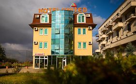 Hotel United Pristina Exterior photo