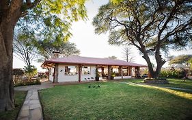 Dornhuegel Guest Farm Hotel Grootfontein Exterior photo