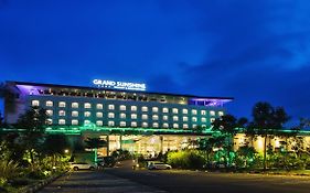 Grand Sunshine Resort And Convention Bandung Exterior photo