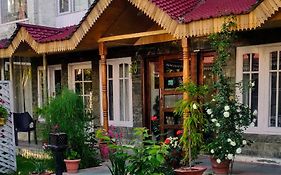 Mahatta Home Stay Srinagar  Exterior photo