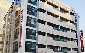 Saffron Hotel Dubai Exterior photo