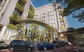 Soll Marina Hotel Serpong Tangerang Exterior photo