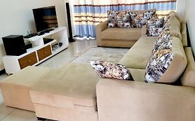 2 Bedroom Luxury Apartment In Kilimani Nairobi Exterior photo