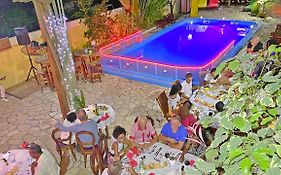 Hotel Restaurant Coco Lodge Majunga Mahajanga Exterior photo
