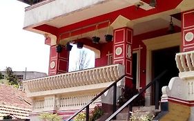 Vaishnavi Villa-Wifi-Home Food-Family Only-Kitchen Access-No Tv Madikeri Exterior photo