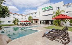 Wyndham Garden Playa Del Carmen Hotel Exterior photo