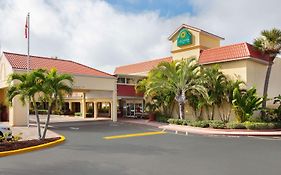 La Quinta Inn By Wyndham Cocoa Beach-Port Canaveral Exterior photo