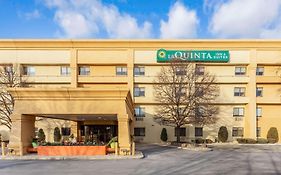La Quinta Inn & Suites By Wyndham Chicago Tinley Park Exterior photo