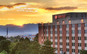 Crowne Plaza Denver International Airport, An Ihg Hotel Exterior photo