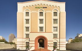 Holiday Inn Express San Antonio North Riverwalk Area, An Ihg Hotel Exterior photo