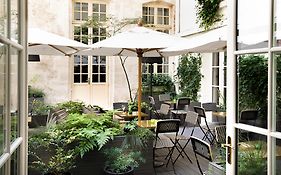 Hotel D'Aubusson Paris Exterior photo