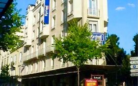 Kyriad Restaurant Centre Vichy Exterior photo